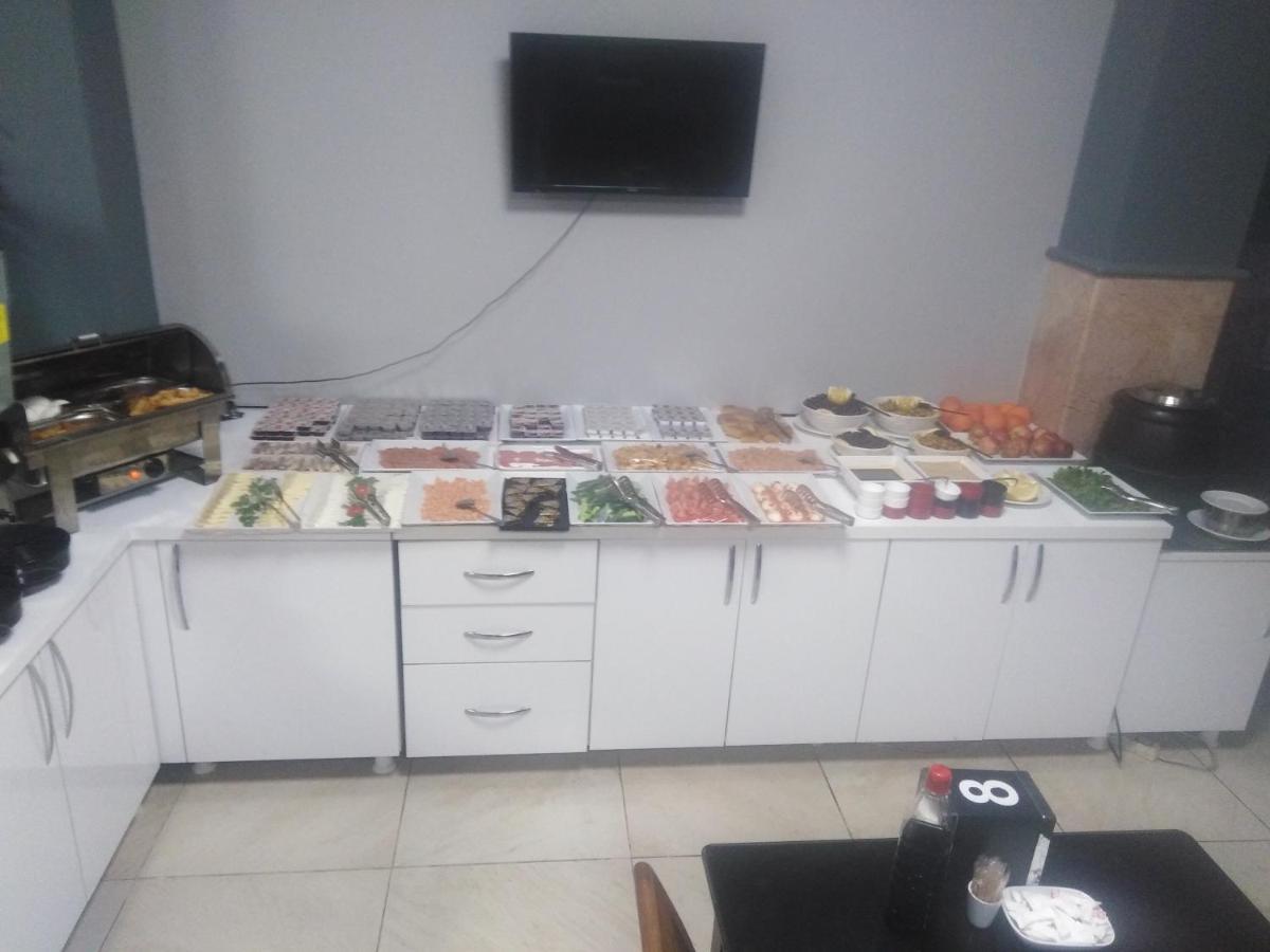 فندق دوستلار مرسين المظهر الخارجي الصورة